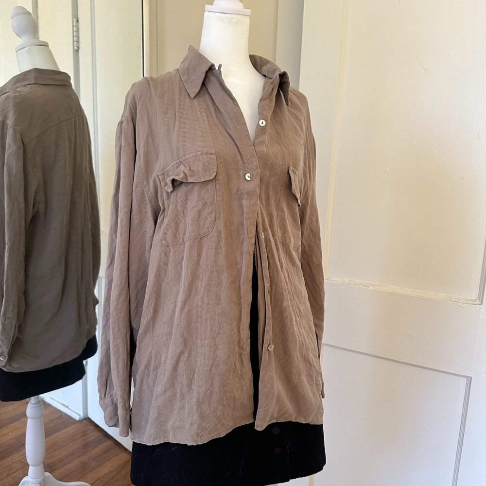 Vintage 100% Silk Button Down Tortise Shell Buttons